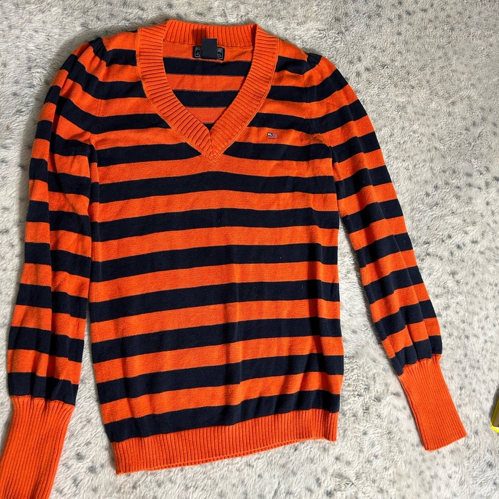 Polo, Ralph Lauren women’s V-neck pull over sweater size M